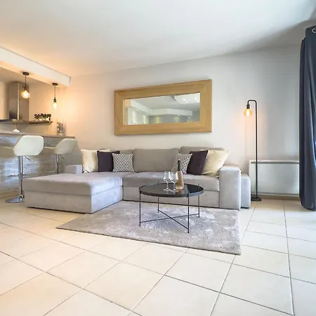 Le Nicolas By Winsome Destination شقة كان